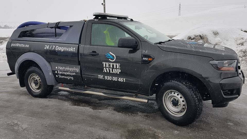 Moderne suge- og spylebil